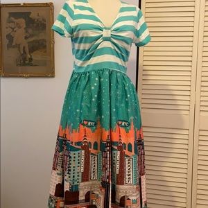 NEW YORK CITY pattern dress